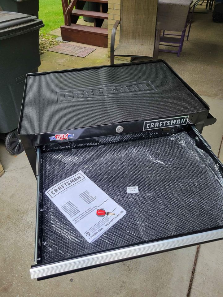 26.5-in W x 34-in H 5-Drawer Steel Rolling Tool Cabinet U635358