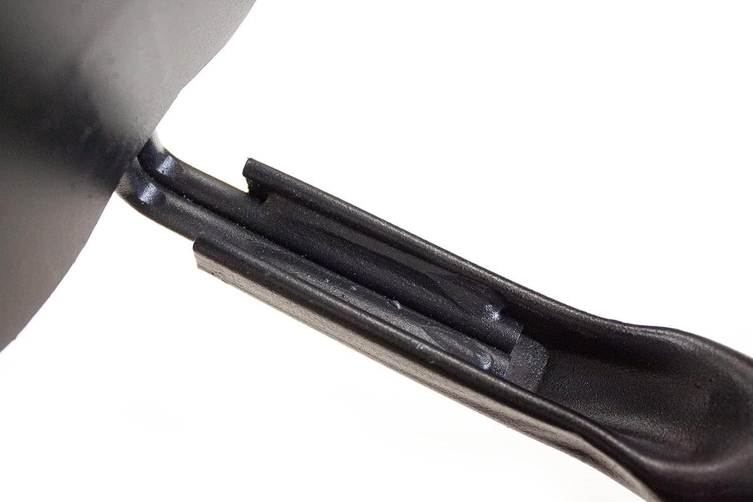 12-Gauge Garden Hoe with Fiberglass Handle G46733