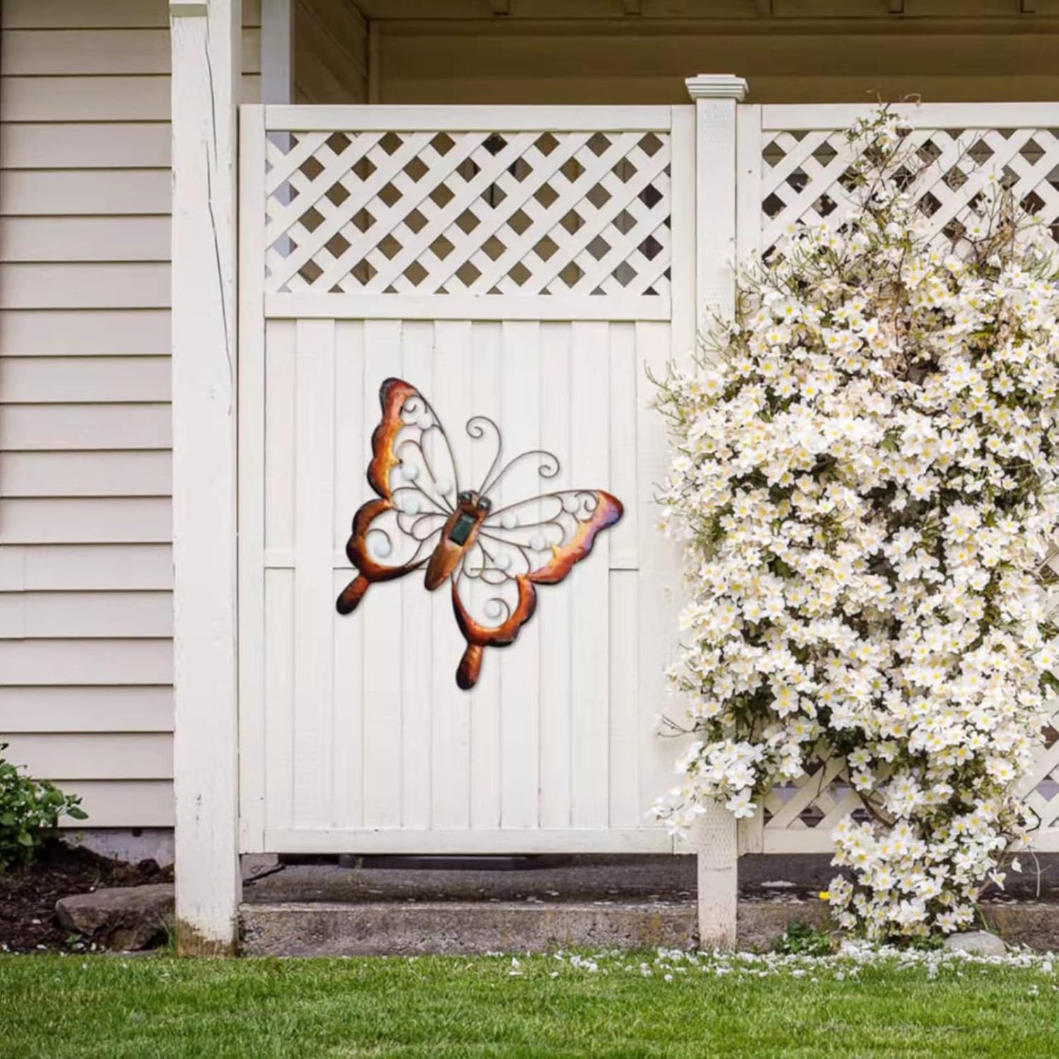 Solar Metal Butterfly Garden Wall Art with Light R1716