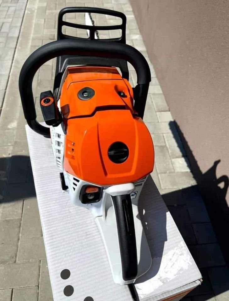 63 cm chainsaw C2480