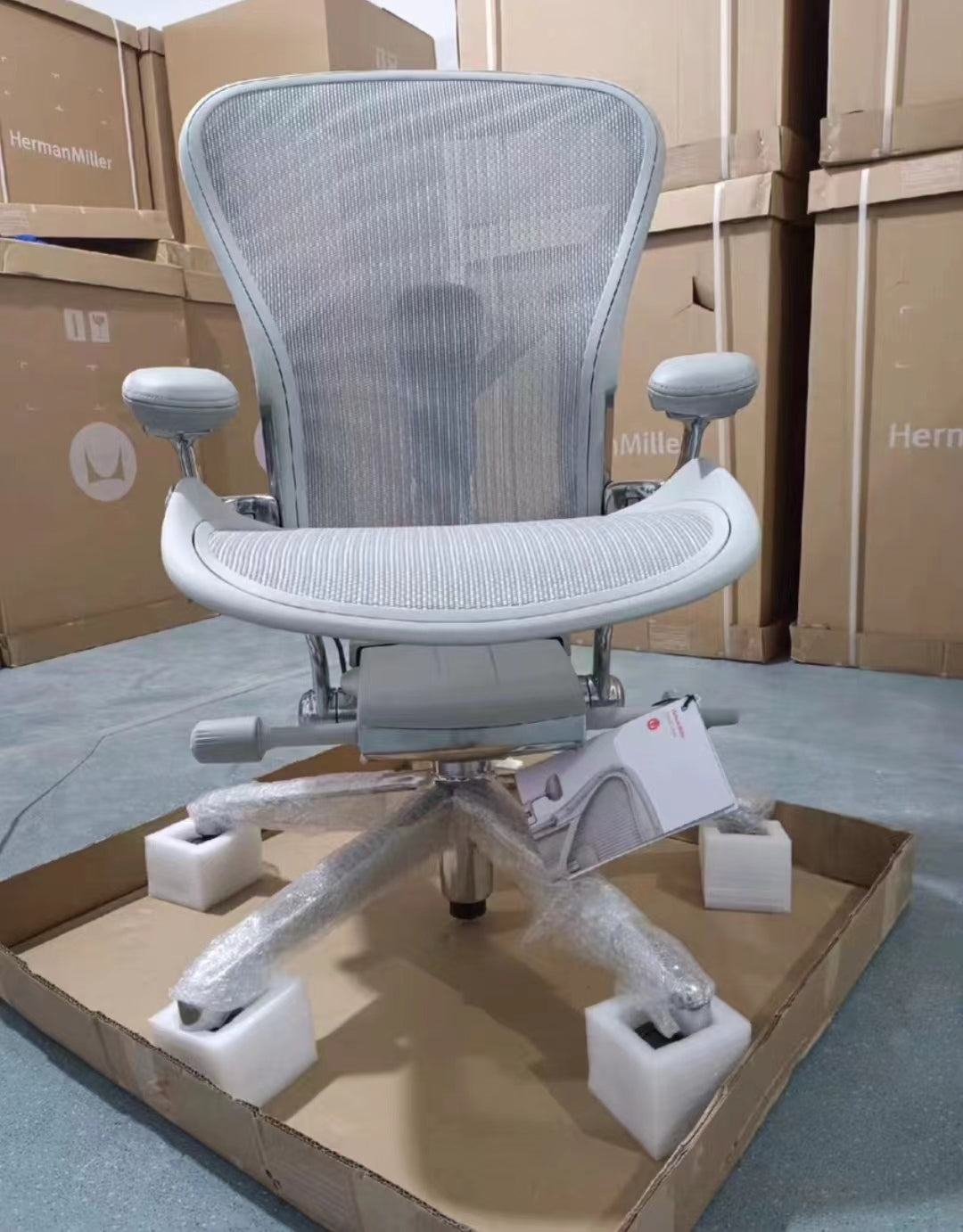 Ergonomic office chair T551