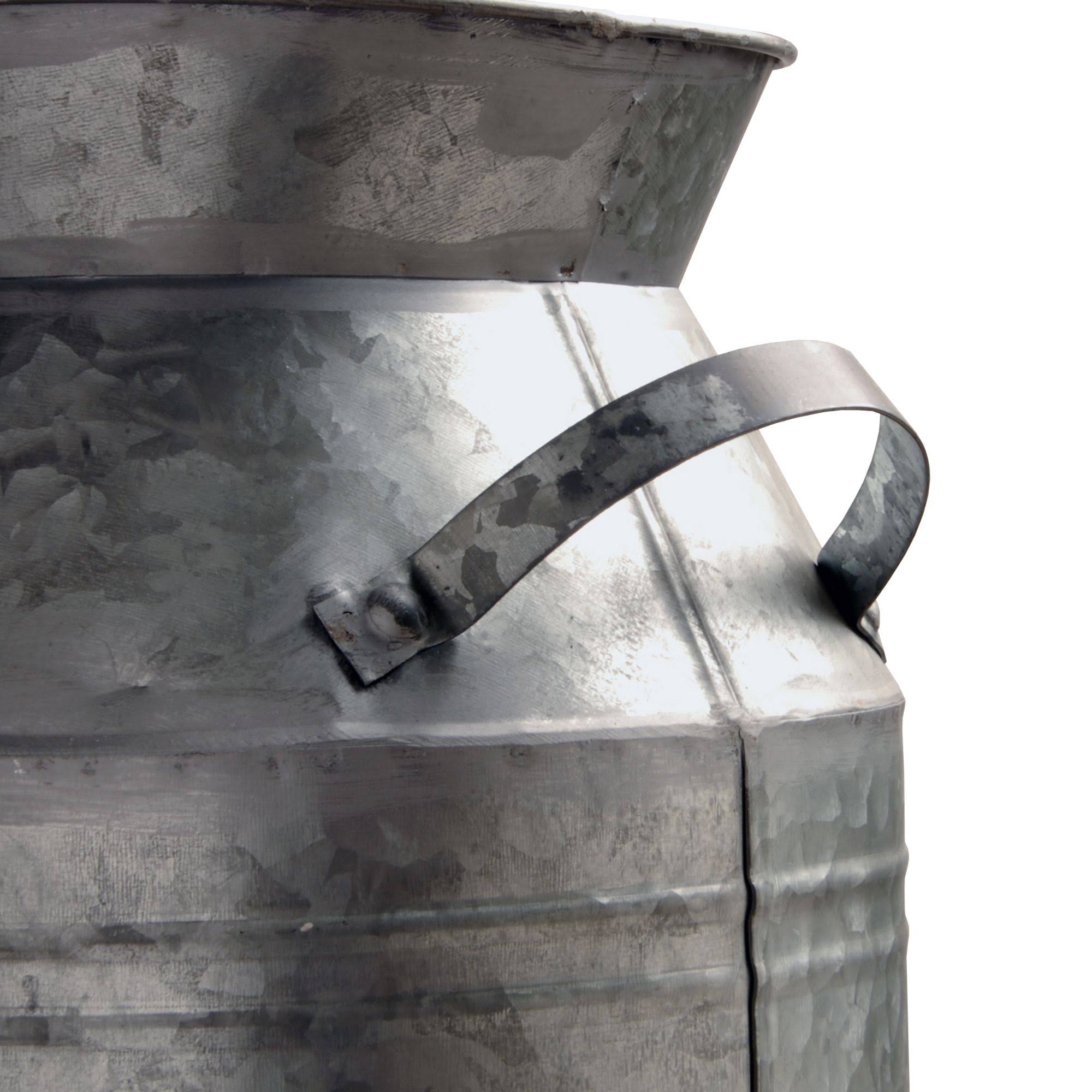 Antique Milk Can Garden Decor D702980