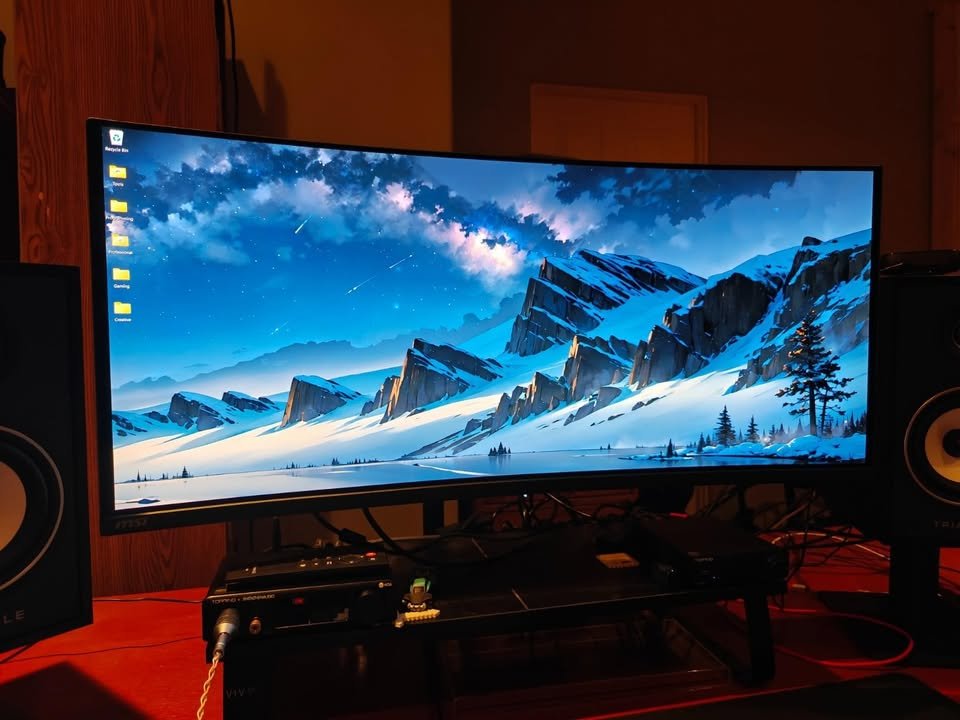 34 Curved OLED Gaming Monitor X33497
