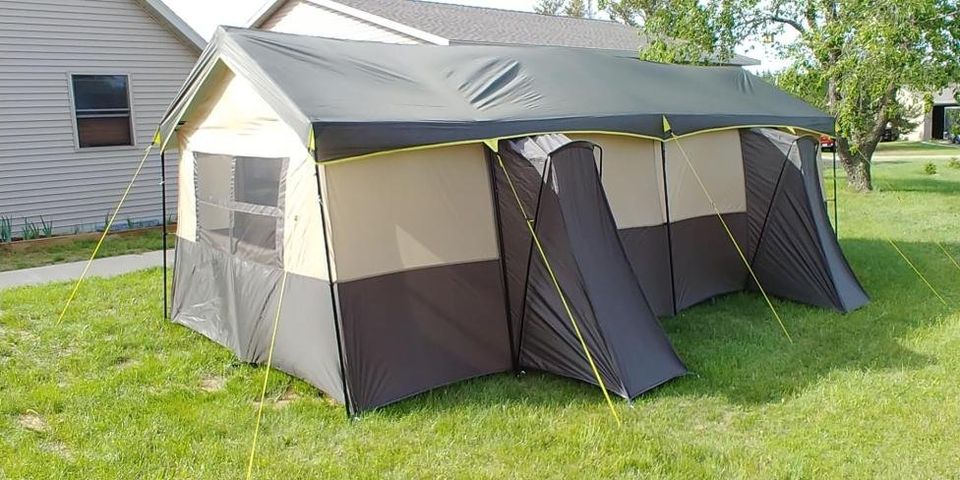 12 Person Cabin Tent with 2 Closets T521