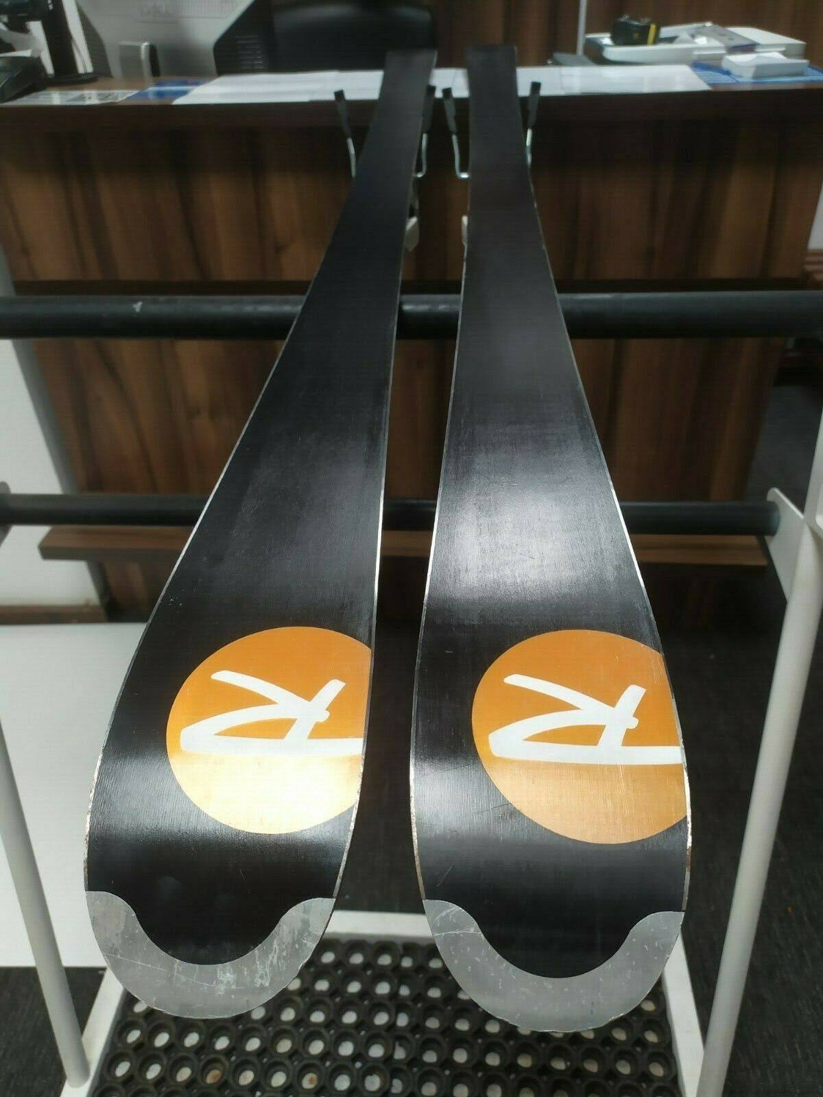 Ski 160 cm with Bindings T90014
