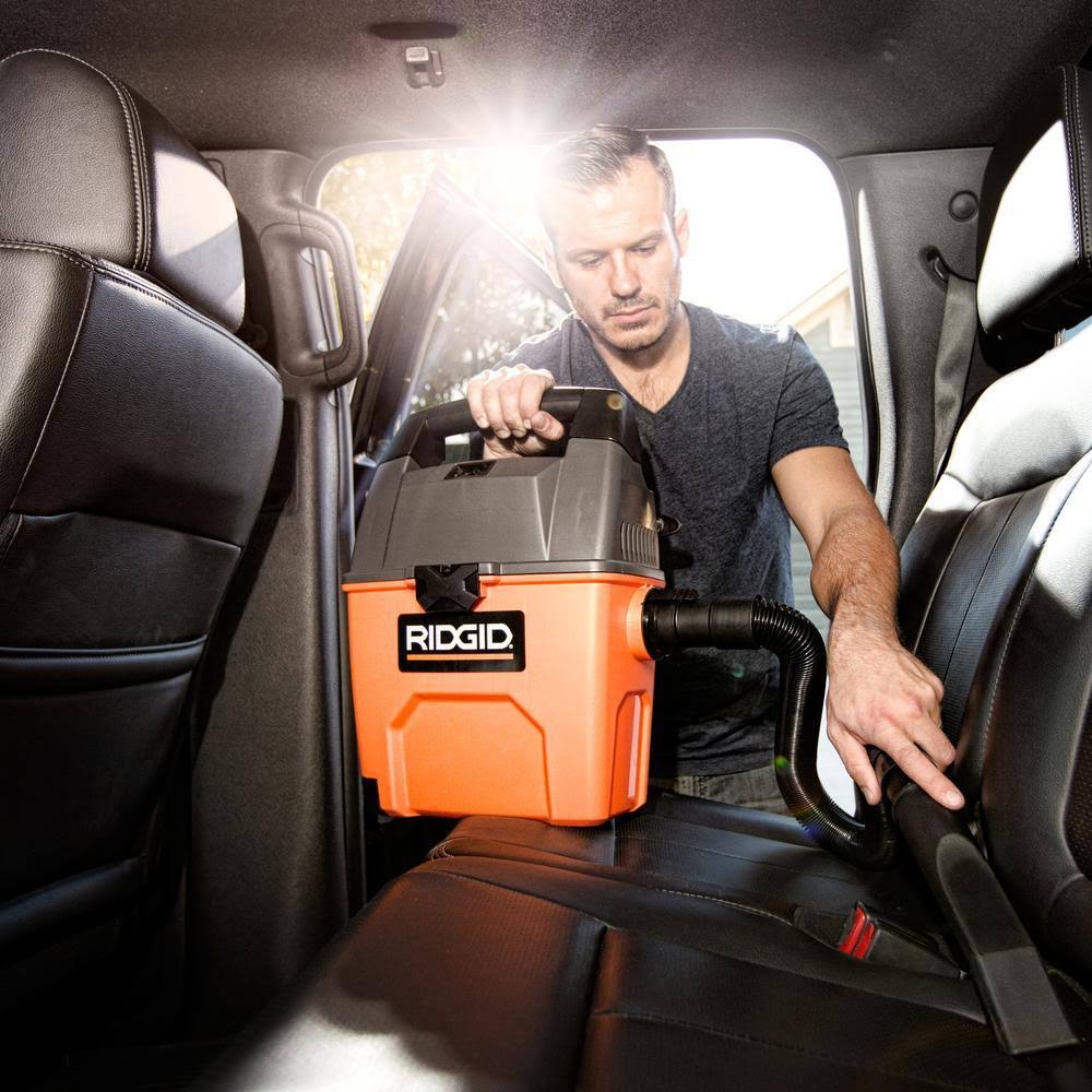 3.5-Peak HP Portable Wet Dry Vac with LED Car Nozzle J3456