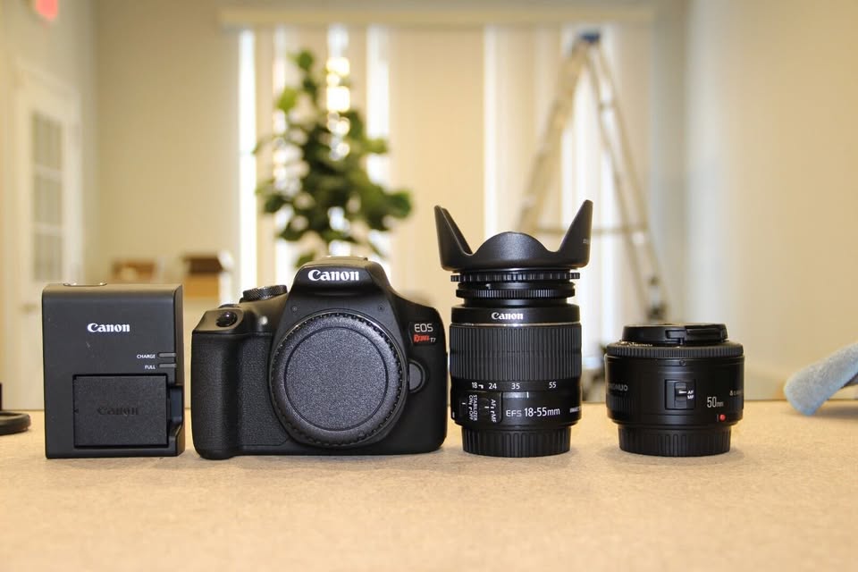 DSLR Camera with 18-55mm and 75-300mm Lens Kit, Black M858609