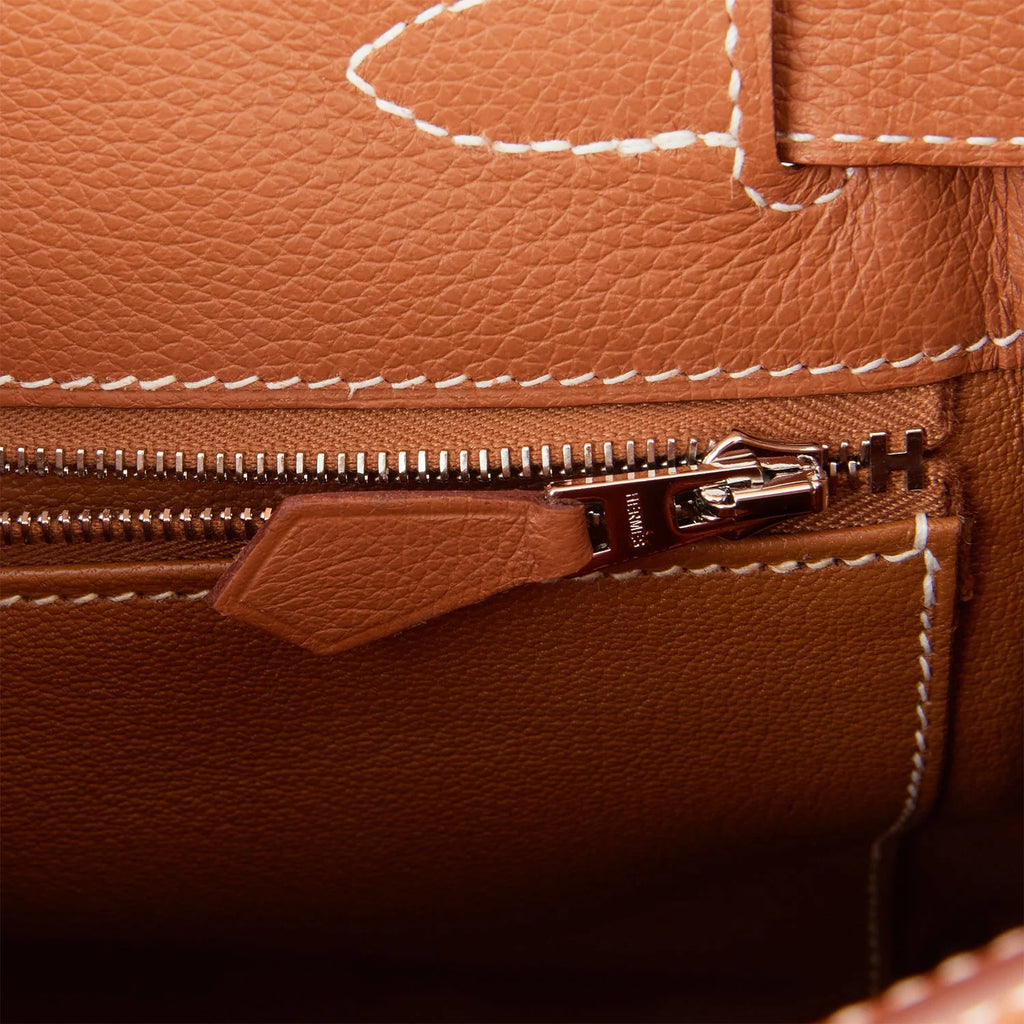 Kelly Retourne 28 Gold Evercolor Leather Handbag E1676