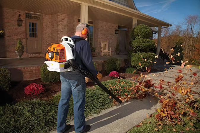Gas Backpack Leaf Blower 436 CFM V9714