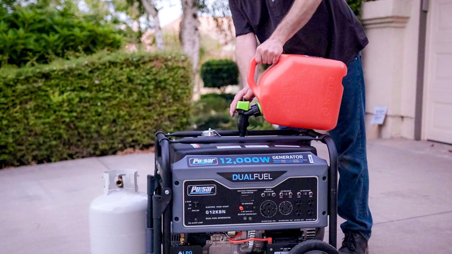 Heavy Duty Portable Dual Fuel Generator 9500 Rated Watts Gas & LPG Electric Start G5866