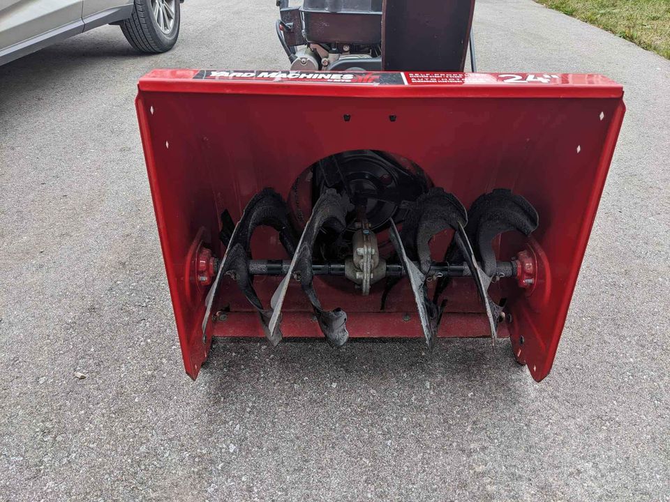 2-Stage Snow Blower 208CC Electric Start G673090
