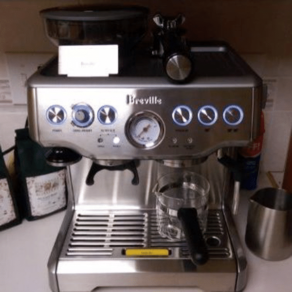 Espresso Machine with Built-In Grinder B5581