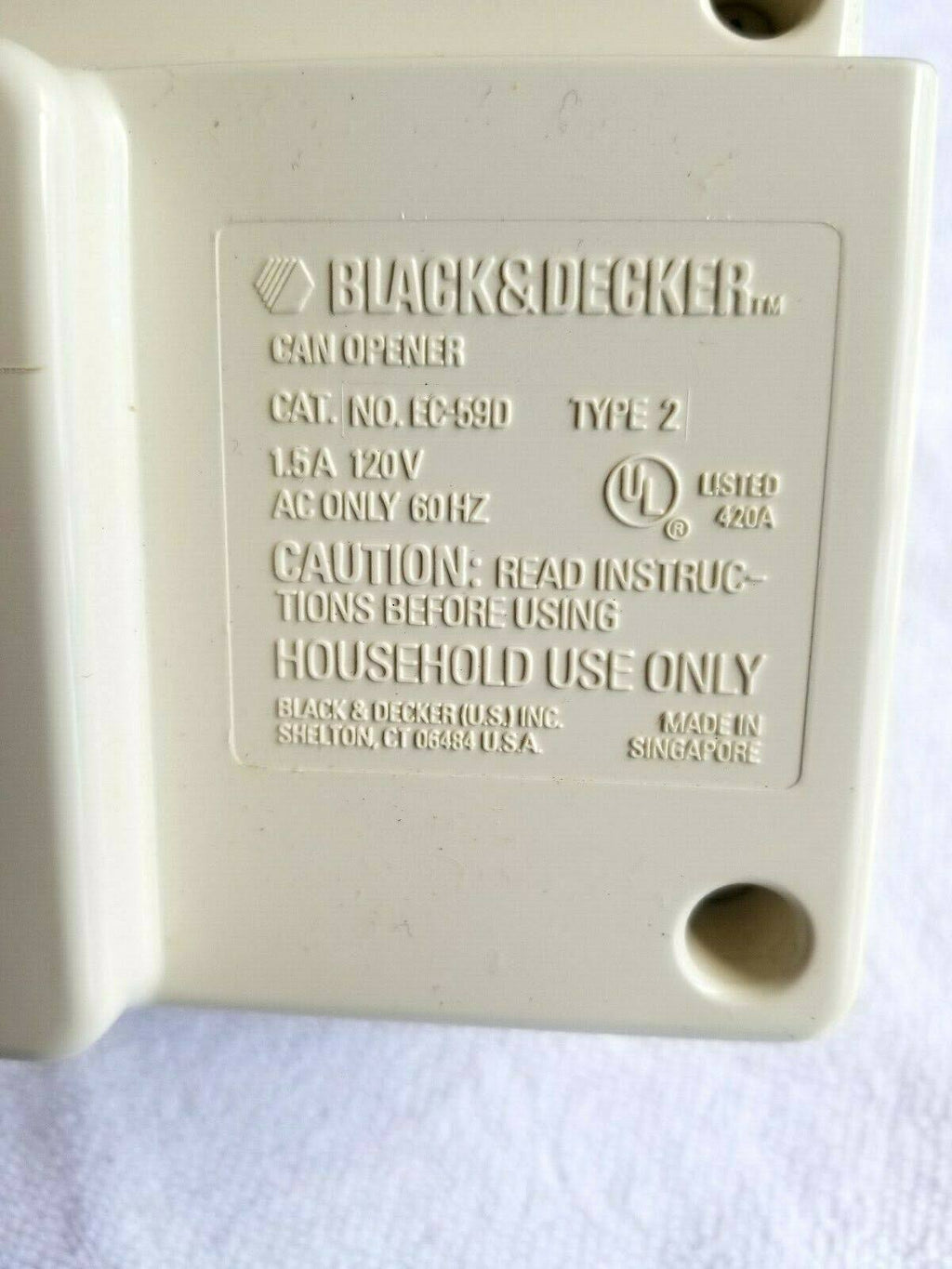 Under Cabinet Electric Can Opener P388