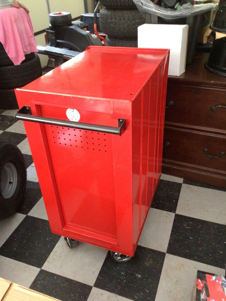 26.5-in W x 34-in H 5-Drawer Steel Rolling Tool Cabinet U635358