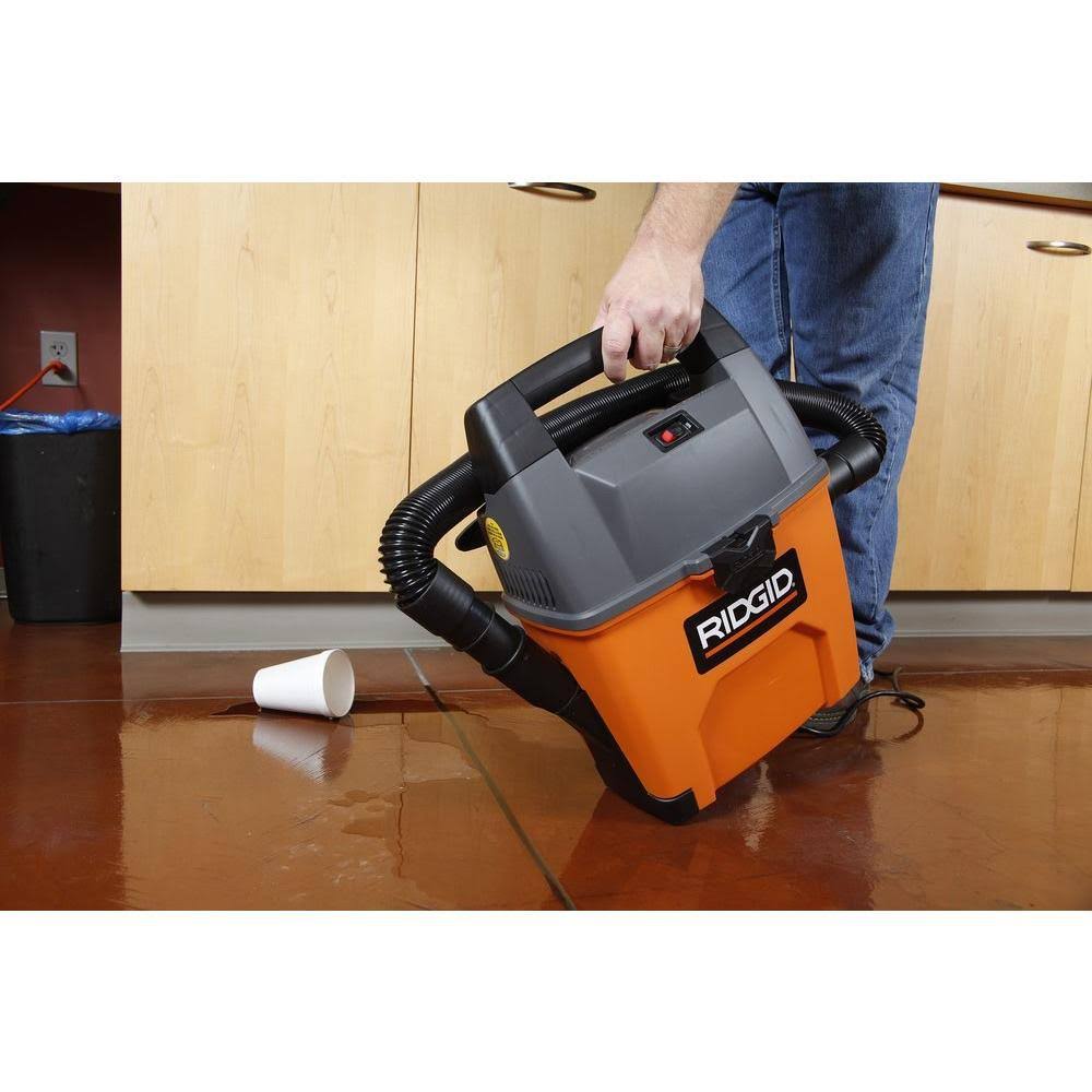 3.5-Peak HP Portable Wet Dry Vac with LED Car Nozzle J3456