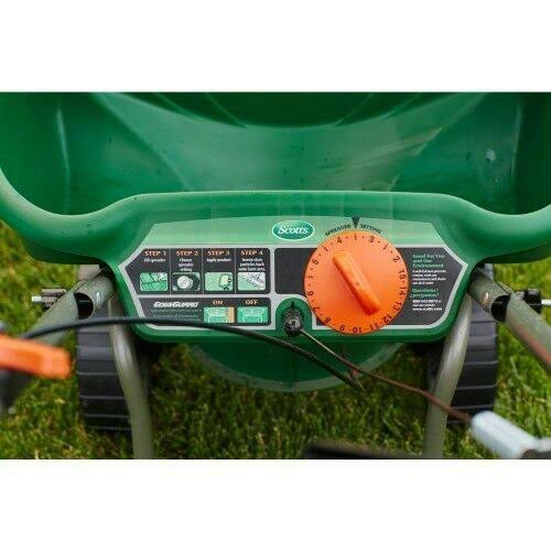 Turf Builder EdgeGuard DLX Broadcast Spreader M783997