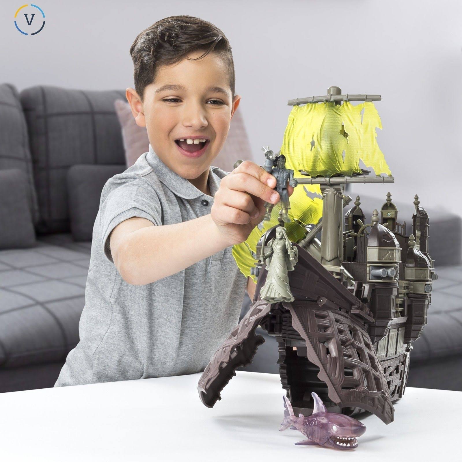 Silent Mary Ghost Ship Playset R45053