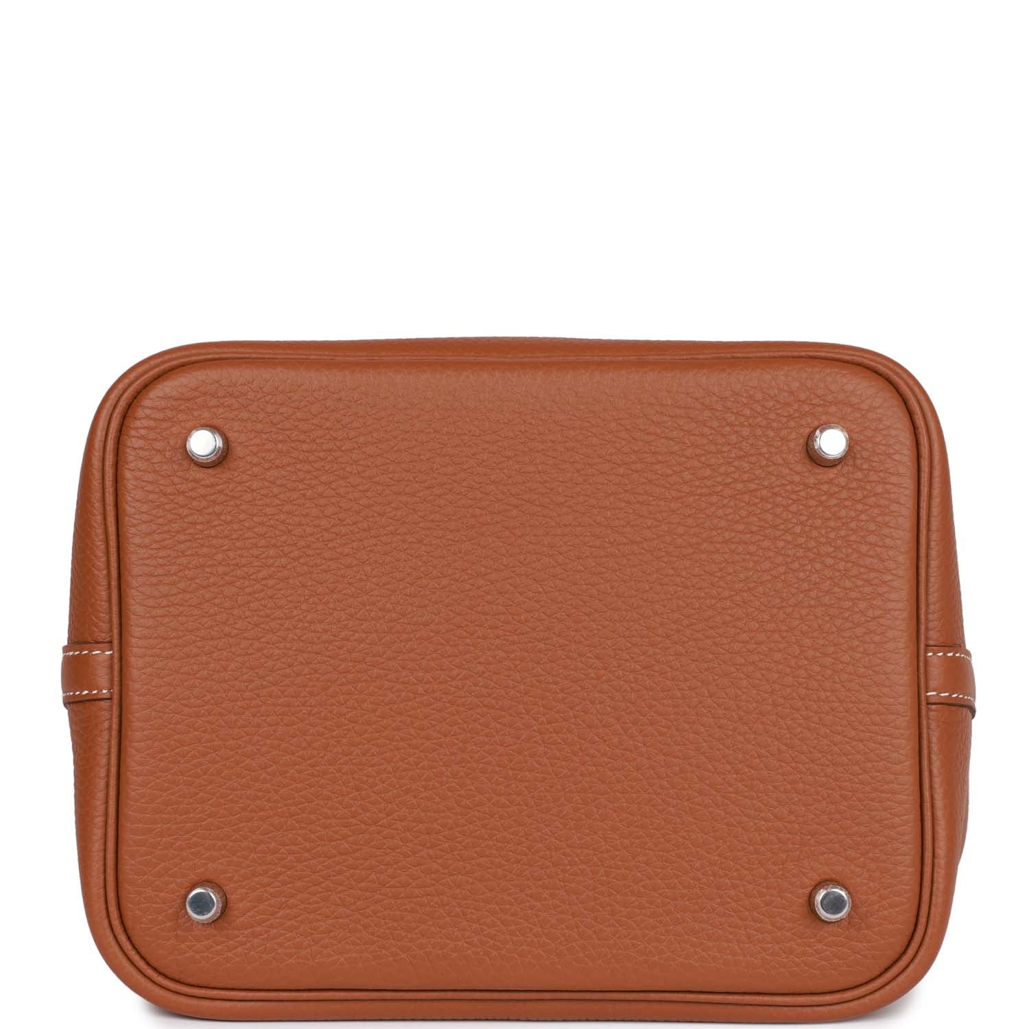 Picotin Lock 22 Leather Handbag A7457