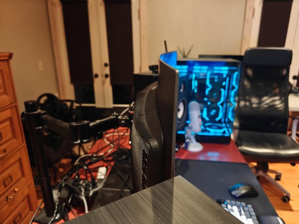 34 Curved OLED Gaming Monitor X33497