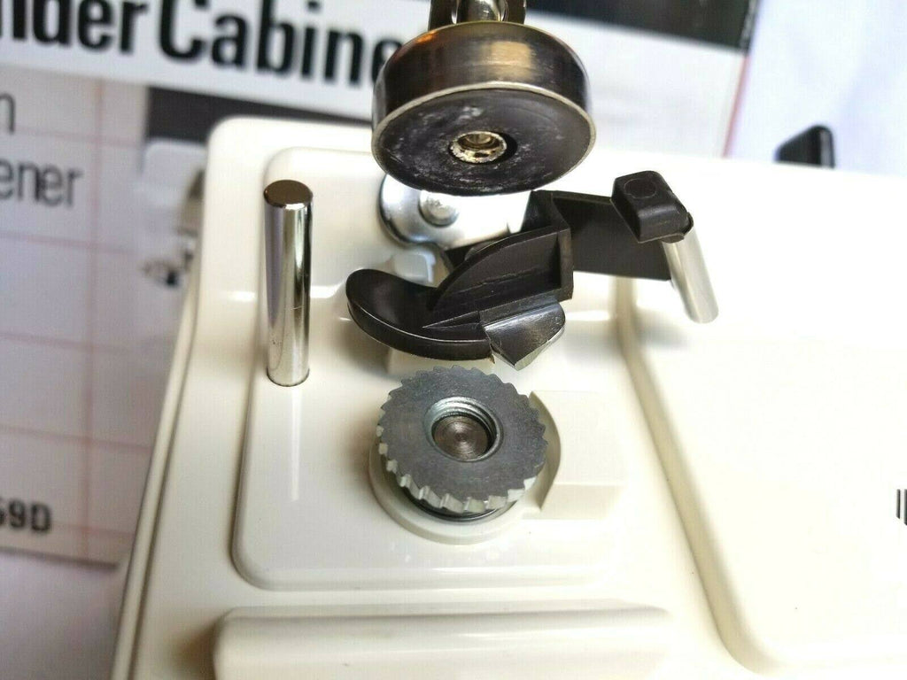 Under Cabinet Electric Can Opener P388